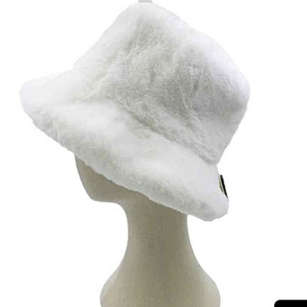 White Fur Bucket Hat Statement Style Trendy Fuzzy Cute